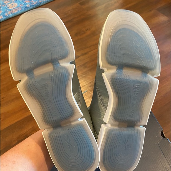 New in Box- Ladies Reebok DMX MAX - Size 11 - Picture 7 of 7